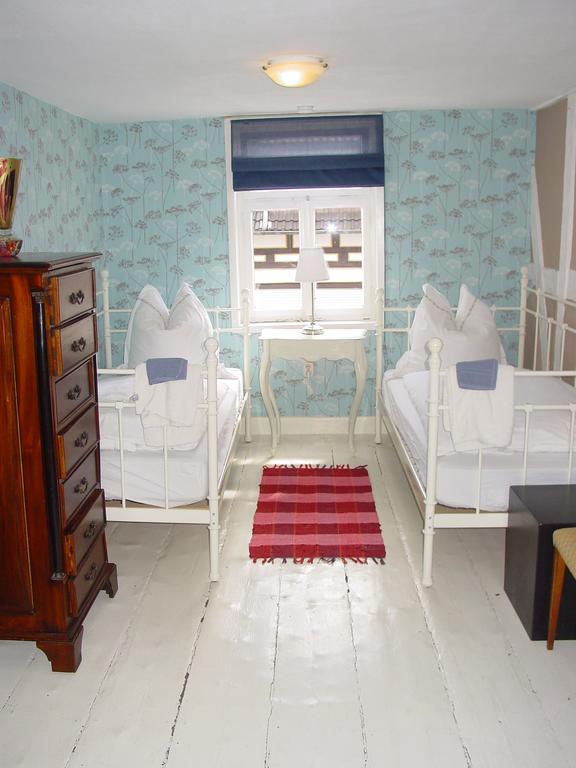 Robert's Bed&Breakfast Helmarshausen Exterior foto